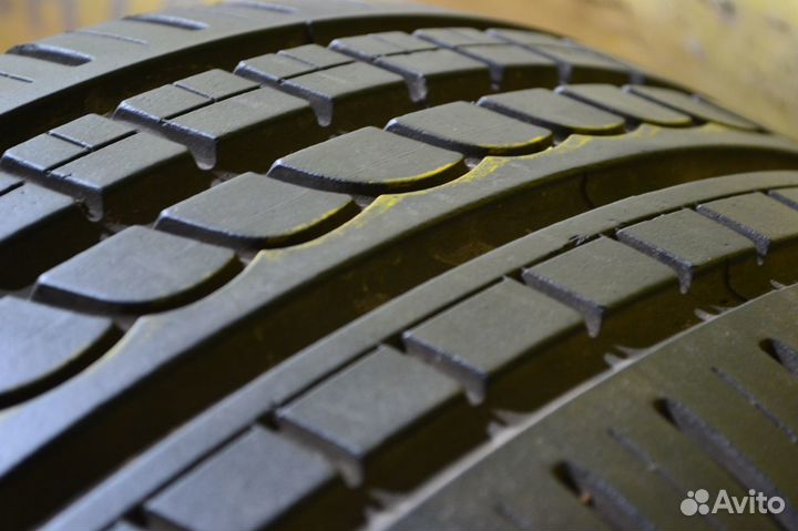 Pirelli P Zero Rosso Asimmetrico 255/45 R18, 1 шт