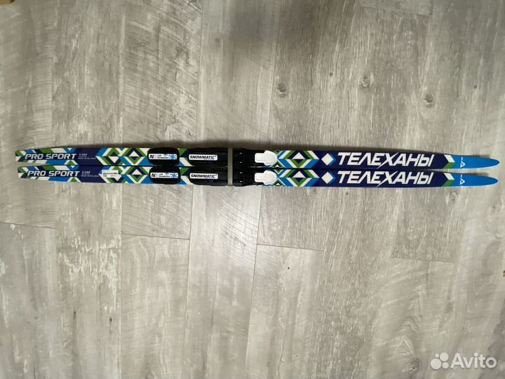 Новые Лыжи беговые с креплениями 110/130/140 см