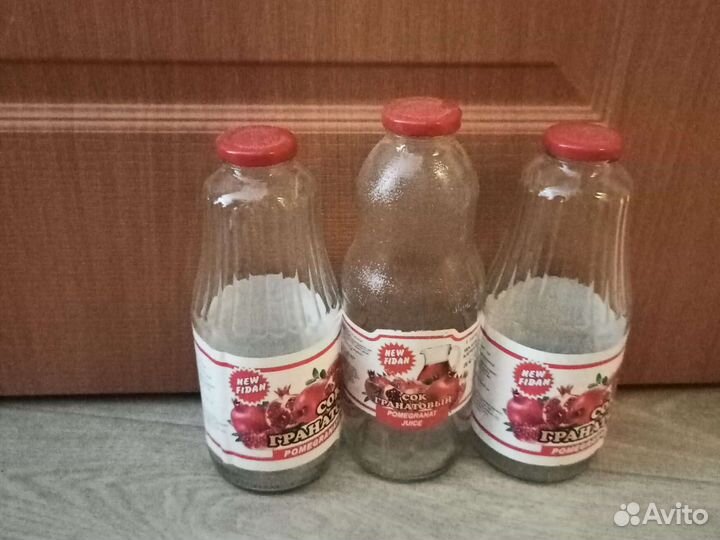 Стеклянная бутылка 1 л с крышкой