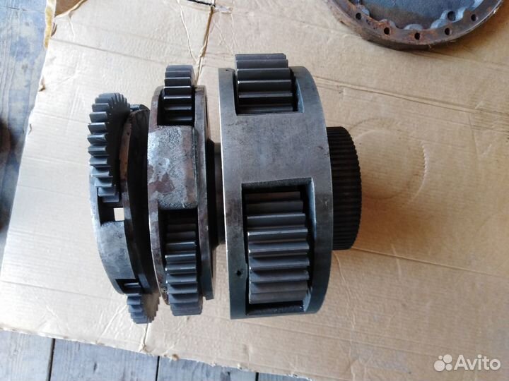 Запчасти на экскаваторы Hitachi