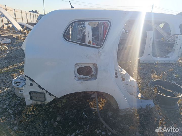 Крыло заднее правое четверть Рено Дастер 2 19-24г