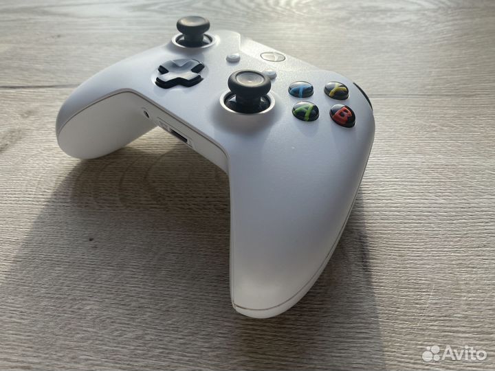 Геймпад Xbox One S/X Microsoft