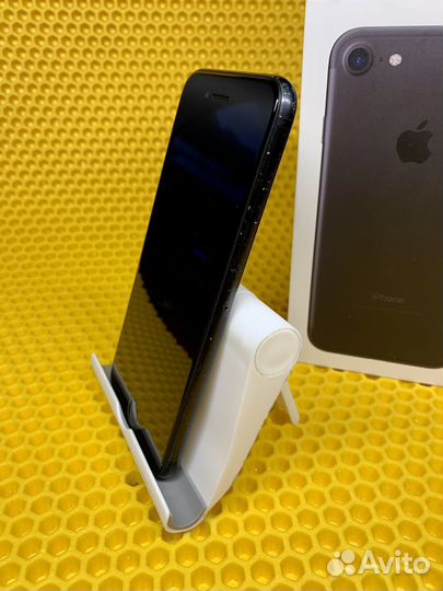 iPhone 7, 32 ГБ