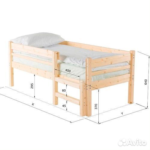 Детская кровать из дерева