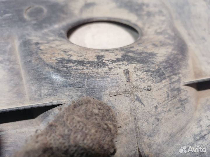 Крышка двигателя декоративная 1.3 Zaz Chance Сенс