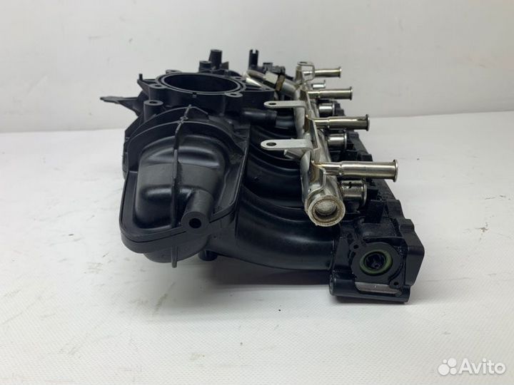 Коллектор впускной Volkswagen Passat Cc 2.0 2012