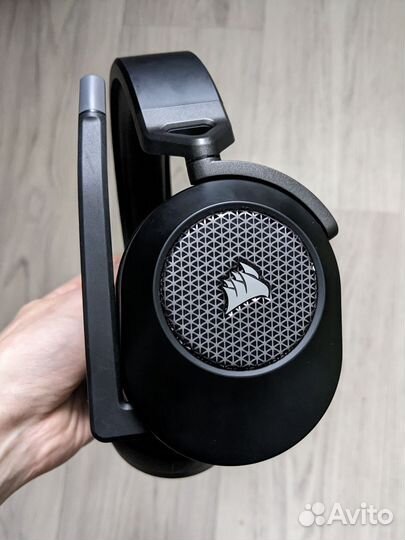 Наушники Corsair HS65 Wireless