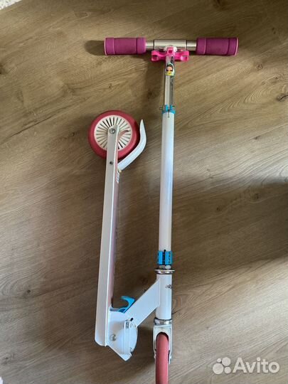 Самокат двухколесный для девочки(складной)