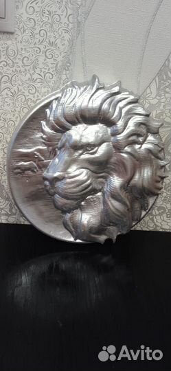 Барельефное гипсовое панно