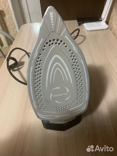 Утюг polaris
