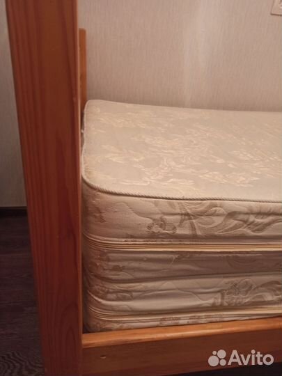 Двухъярусная кровать бу с матрасами