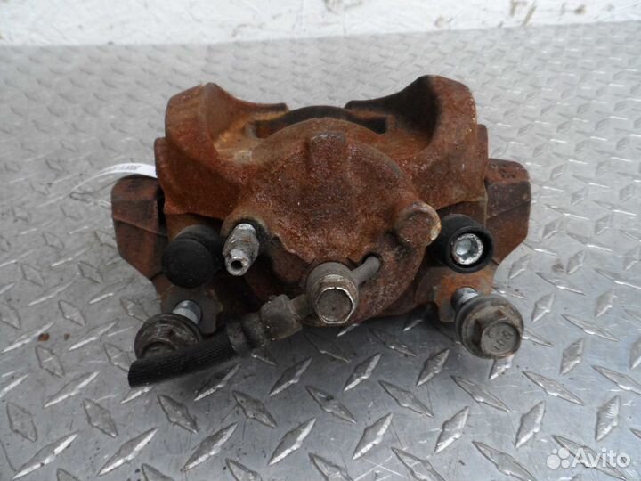 Суппорт передний левый Ford Fusion 2 USA DG9C2B134