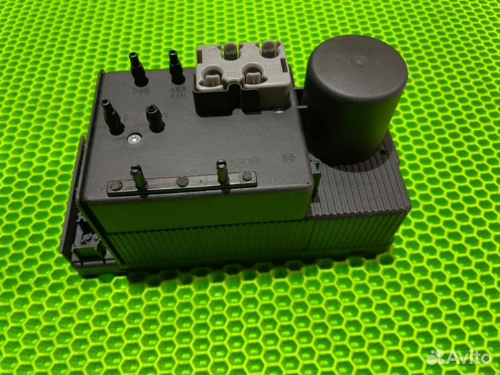 Компрессор центрального замка Mercedes-Benz S320