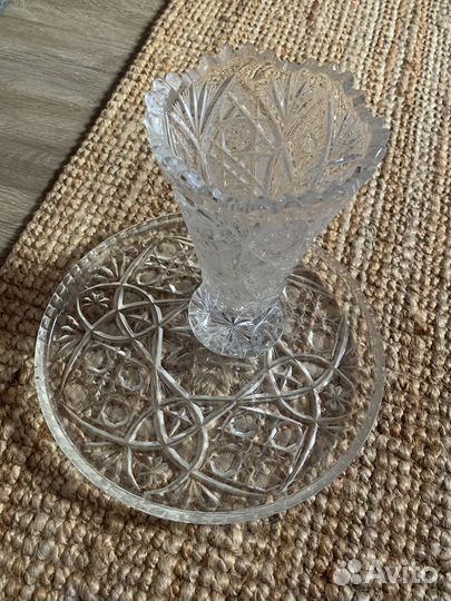 Ваза и поднос