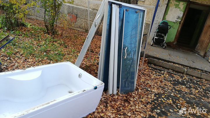 Продам душевую кабину 150*90