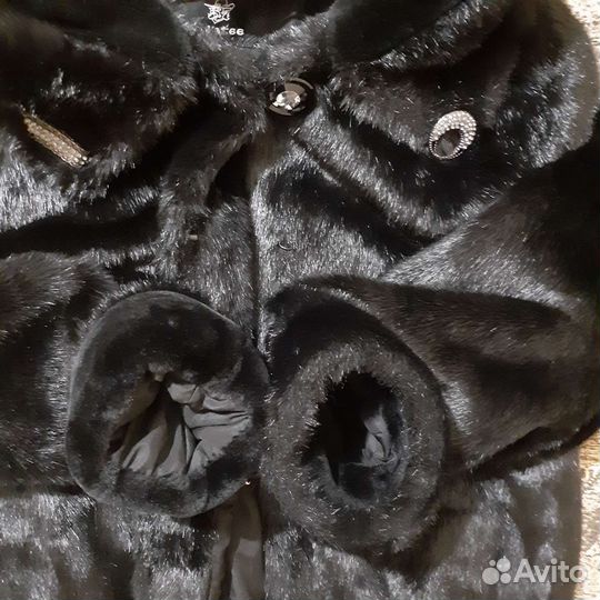 Шуба новая, 54 размер. С капюшоном