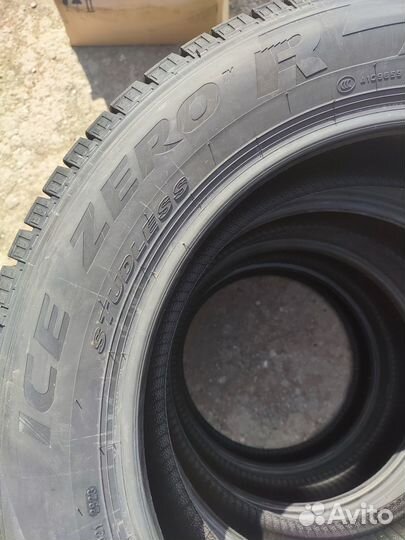 Pirelli Ice Zero FR 225/60 R18 104T