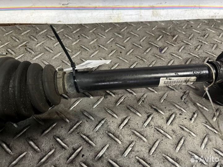 Привод передний Audi A8 D3 3.0D 2005