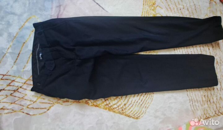 Школьные брюки и 2 рубашки на рост 146