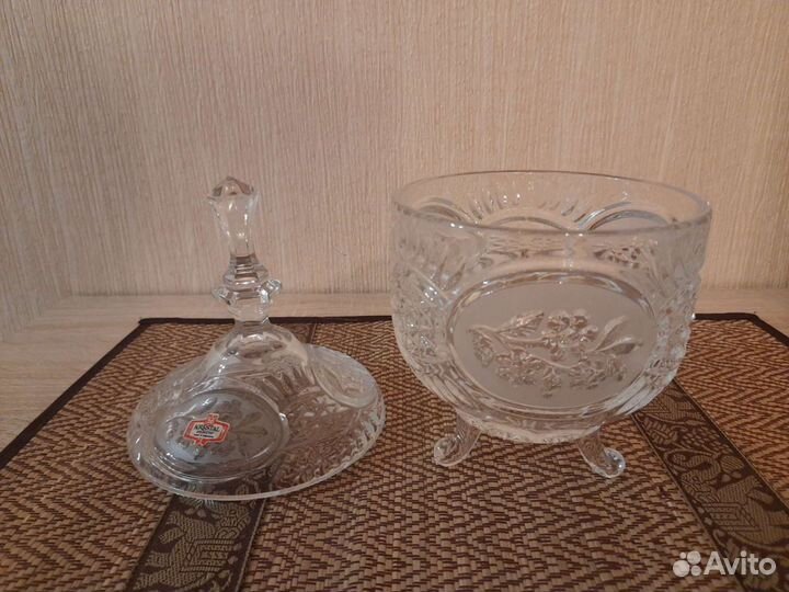 Хрустальная конфетница с крышкой Югославия
