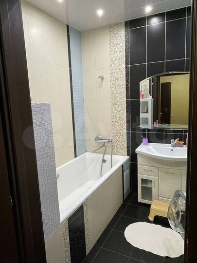 3-к. квартира, 126 м², 3/9 эт.