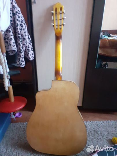 Акустическая гитара бу