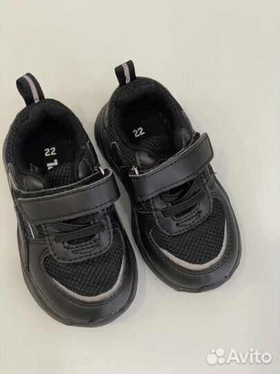Кроссовки 22 размер