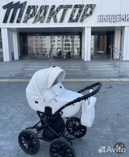 Продам коляску 2 в 1 