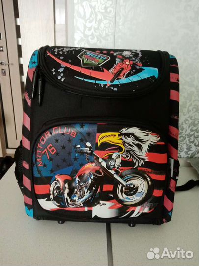 Портфель школьный для мальчика