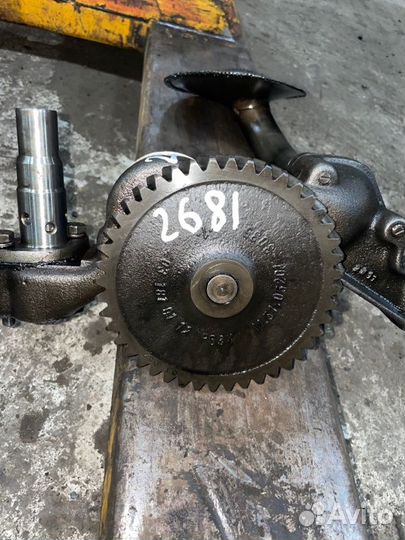 Масляный насос Mercedes Om442 2000