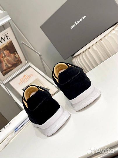 Кроссовки Kiton