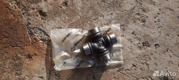 Крестовина карданного вала