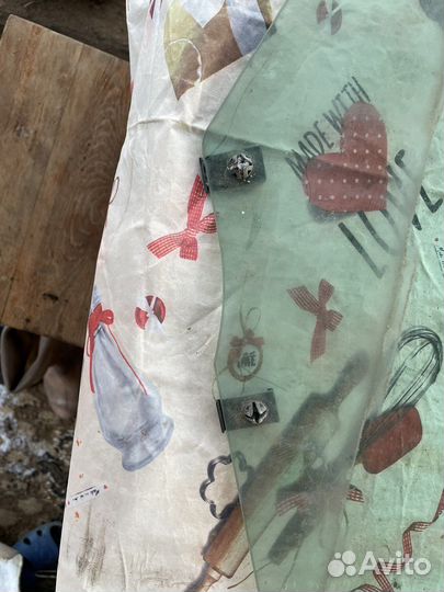 Стекло боковое переднее правое Peugeot 308/408