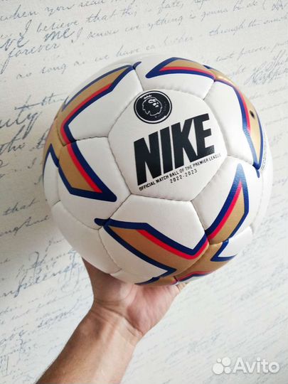 Футбольный мяч