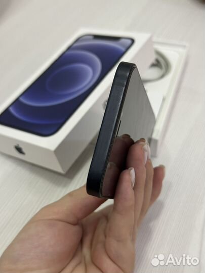 iPhone 12, 64 ГБ