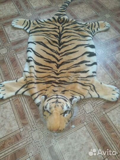 Коврик в виде тигра