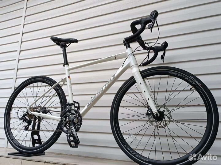 Шоссейный велосипед