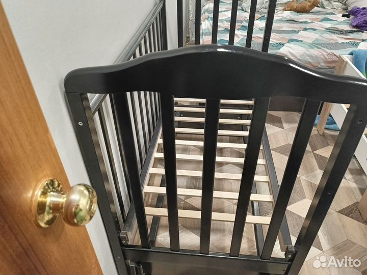 Детская кровать с маятником от 0 до 3