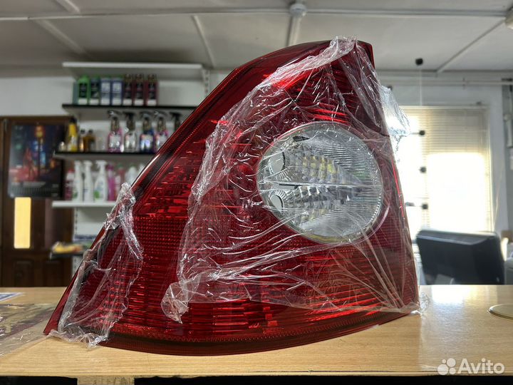 Фонарь задний левый Ford Focus 2