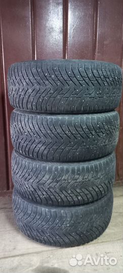 Nokian Tyres Hakkapeliitta 8 225/50 R17 94T