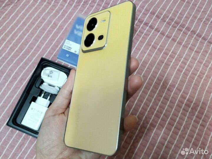 Смартфон Vivo V25e