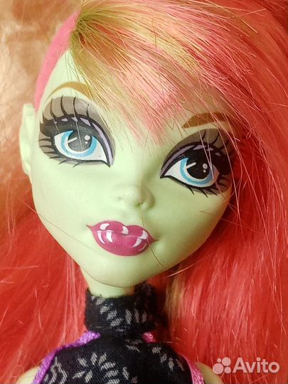 Кукла Венера монстр хай 2008г