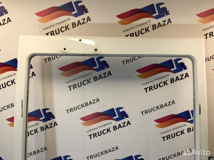 Каркас двери правой Renault Magnum