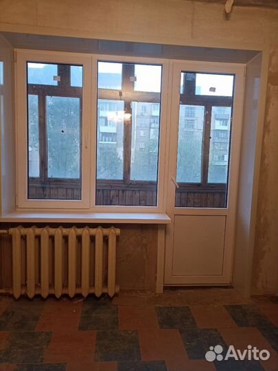 Балконный блок с дверью