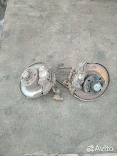 Поворотный кулак в сборе на ваз 2107