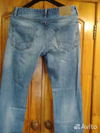 Джинсы