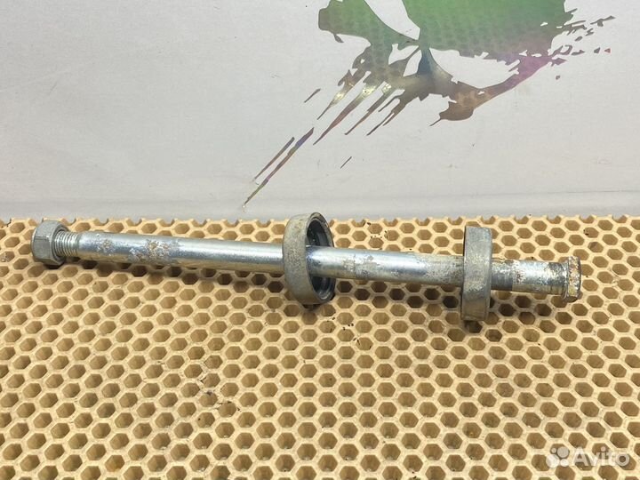 Ось маятника Yamaha XJR 400