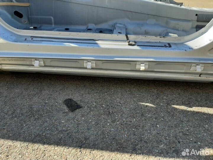 Порог кузовной левый Mercedes-Benz E-Class W212