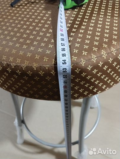 Табурет остался один