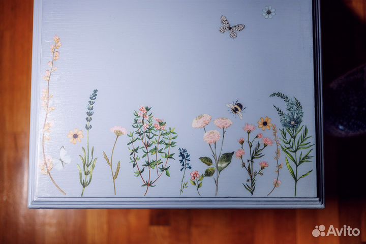 Тумба прикроватная